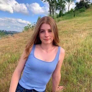 Meet your Posher, Mara